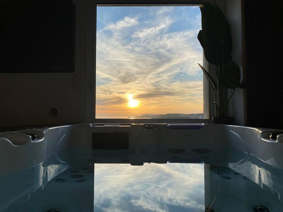 Sunset Apartman Six-Fours-les-Plages Kültér fotó
